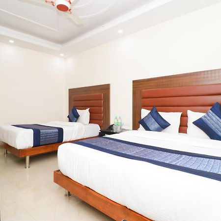 Hotel Belwood Suites - Near New Delhi Airport Exterior foto