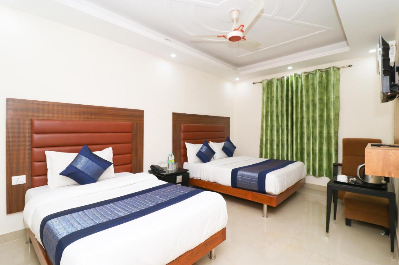 Hotel Belwood Suites - Near New Delhi Airport Exterior foto