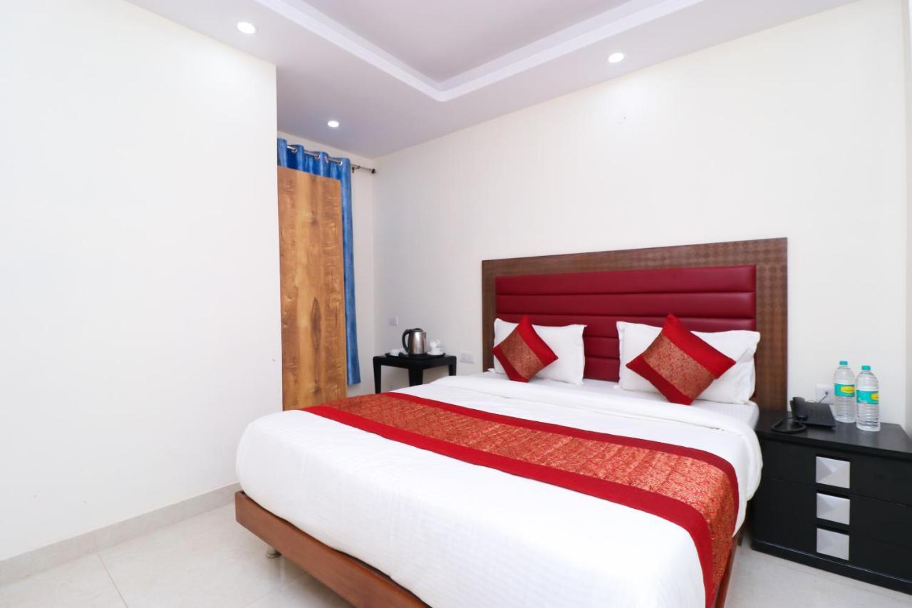 Hotel Belwood Suites - Near New Delhi Airport Exterior foto