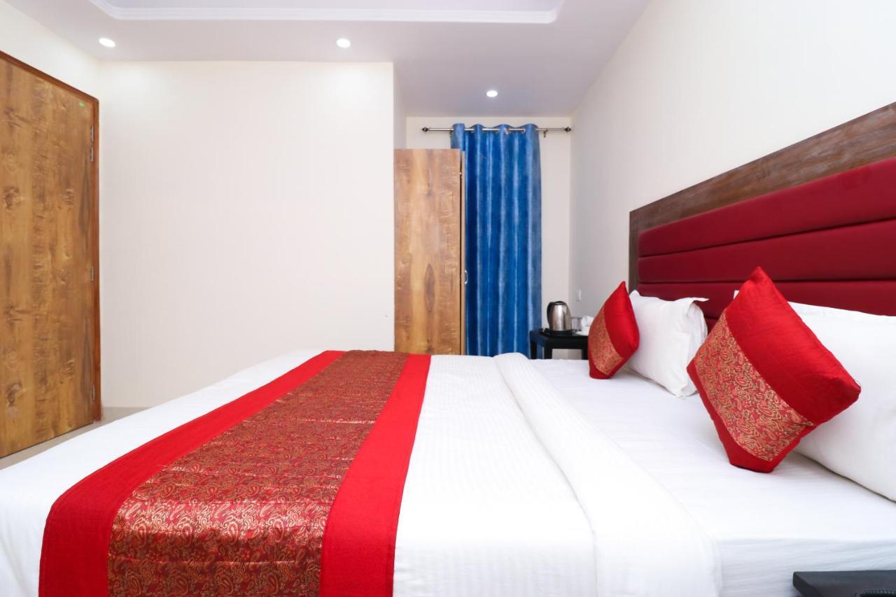Hotel Belwood Suites - Near New Delhi Airport Exterior foto