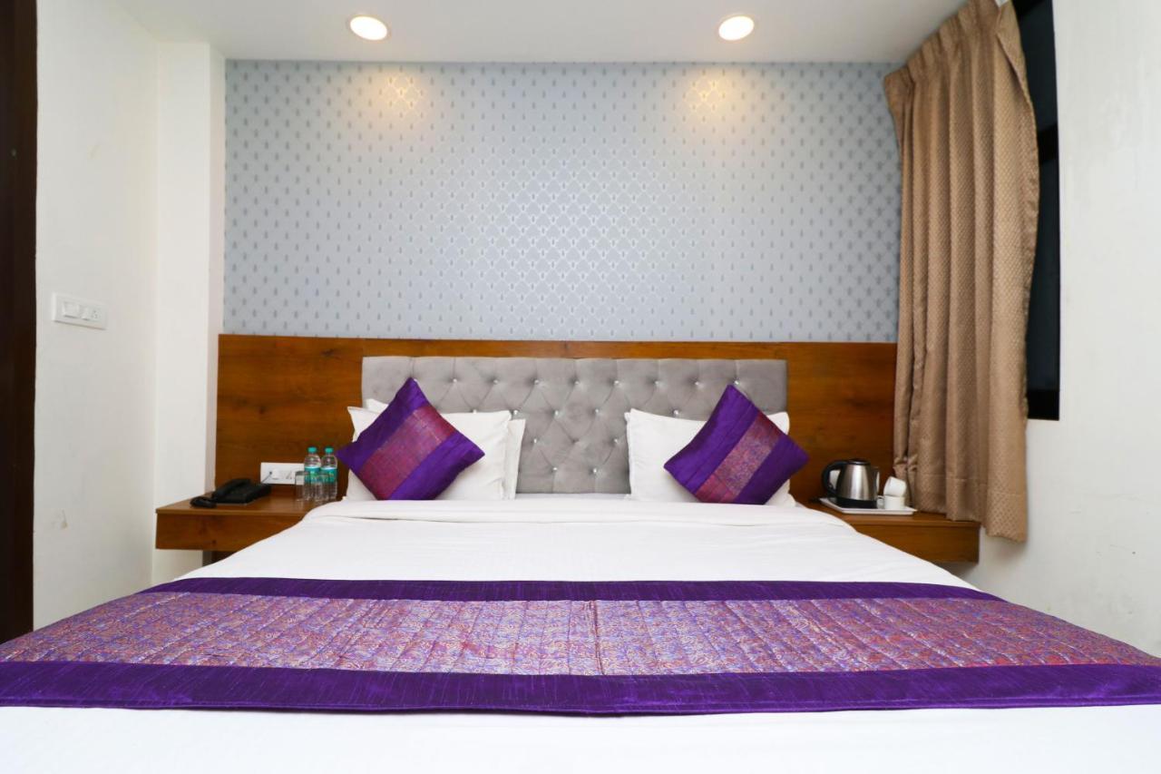 Hotel Belwood Suites - Near New Delhi Airport Exterior foto
