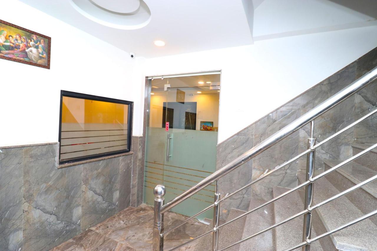 Hotel Belwood Suites - Near New Delhi Airport Exterior foto