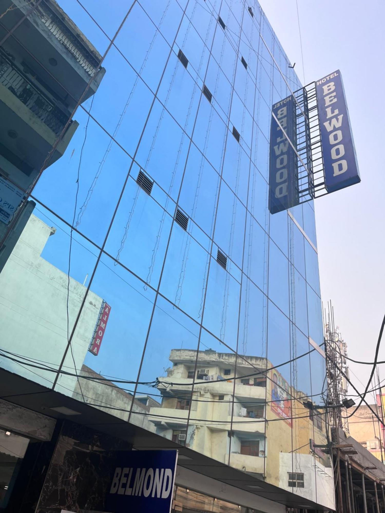 Hotel Belwood Suites - Near New Delhi Airport Exterior foto