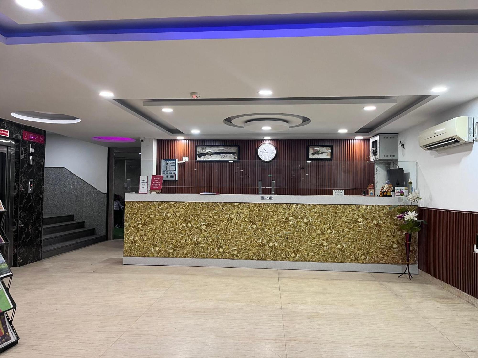 Hotel Belwood Suites - Near New Delhi Airport Exterior foto